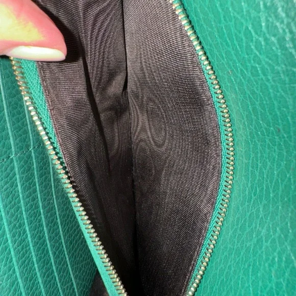 🤩SOLD🤩 Gucci Wallet on Chain - Picture 10 of 10